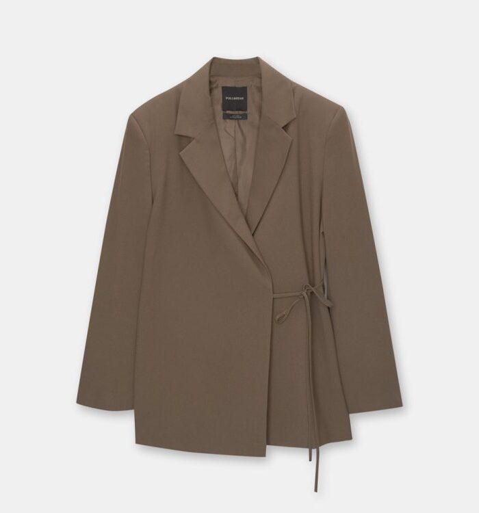Oversize blazer with side tie